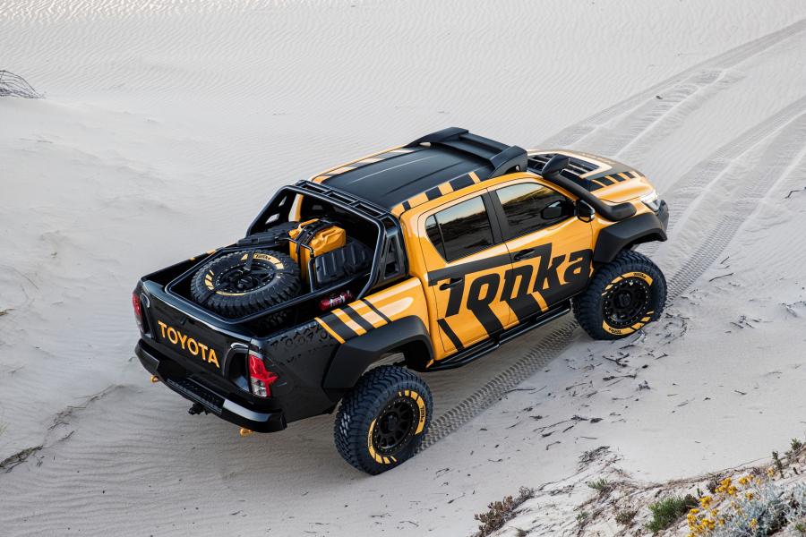 Toyota Hilux Tonka Concept 2017 года  (фото 19 из 40)